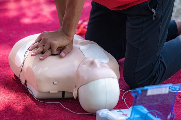 사진 응급 처치 및 심폐소생술 (cpr) 의 의료 훈련