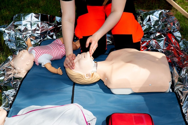 Photo first aid trainingresuscitation demonstration