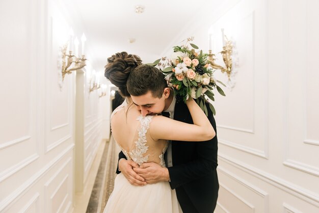 The first meeting of the bride and groom