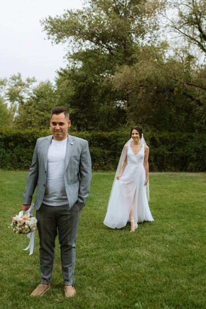 The first meeting of the bride and groom