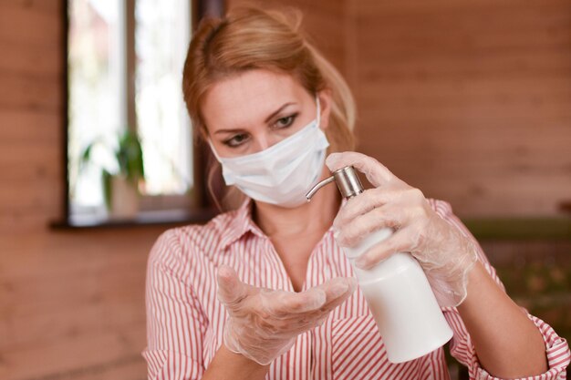 the first symptoms of coronavirus and flu virus protection at home pneumonia treatment