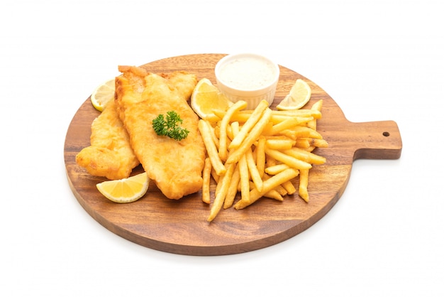 Photo fish and chips with french fries