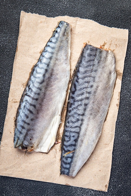 Photo fish fresh mackerel seafood healthy meal food diet snack on the table copy space food background