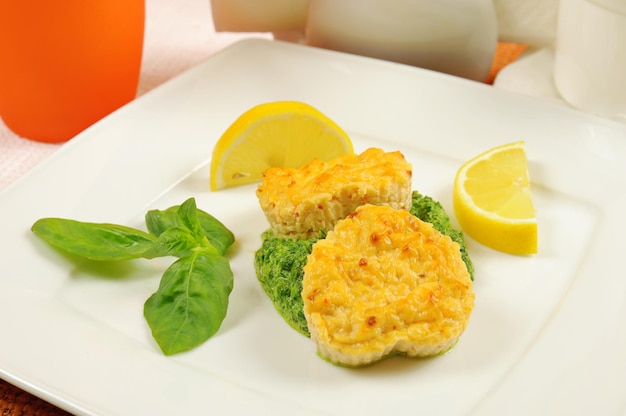 Fishcakes with lemon