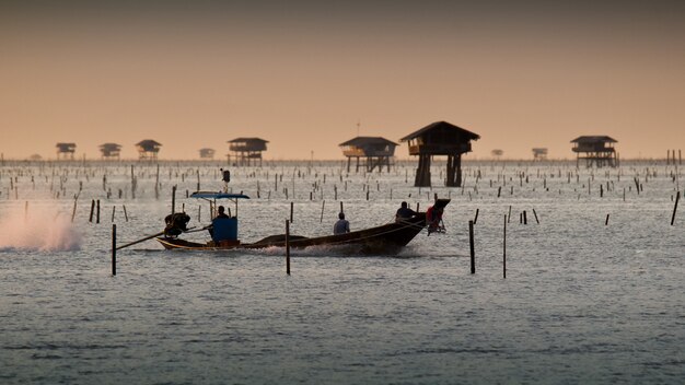 Fishermen are returning to shore.