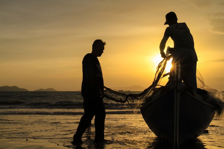 Photo fishing at sunset