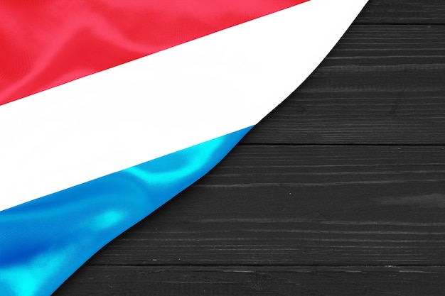 Флаг Люксембурга копией пространства