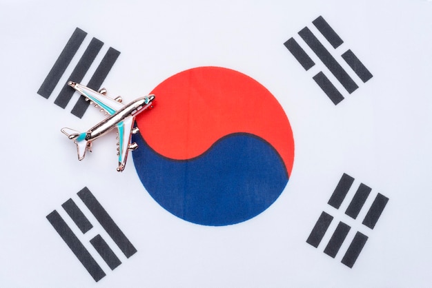 韩国国旗的照片,飞机旅行的概念