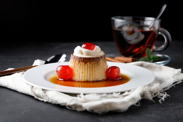 Flan with sour cherries and tea