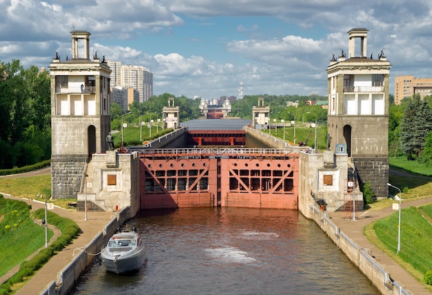 Floodgates on the Moscow canal