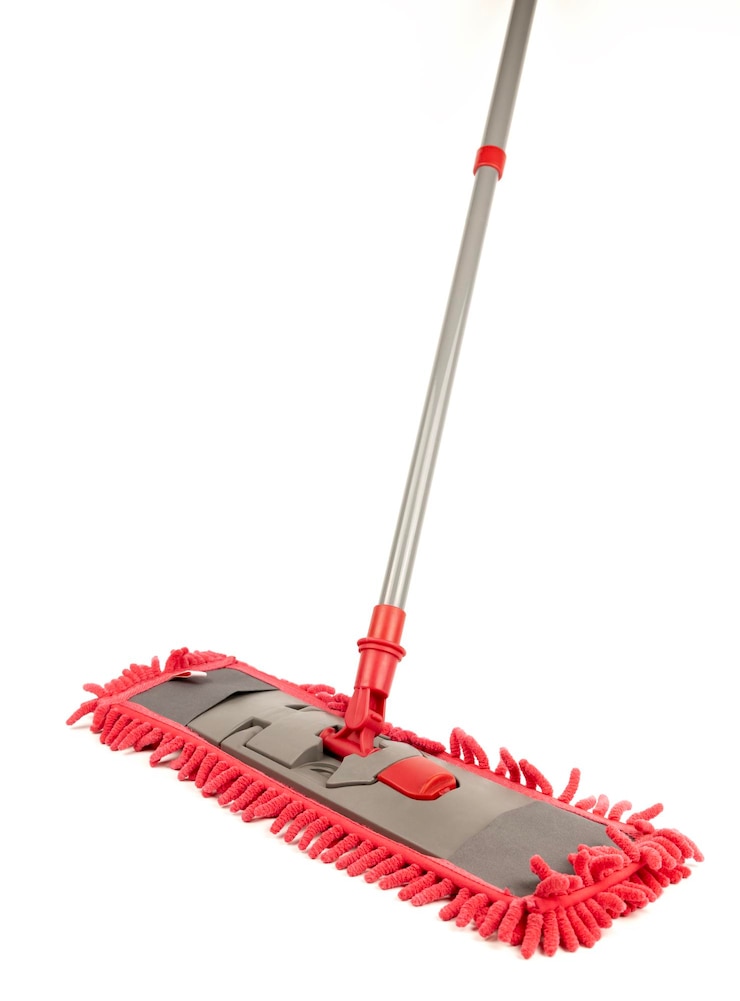 Photo floor mop on a white background a mop with a rag the concept of cleaning in the house