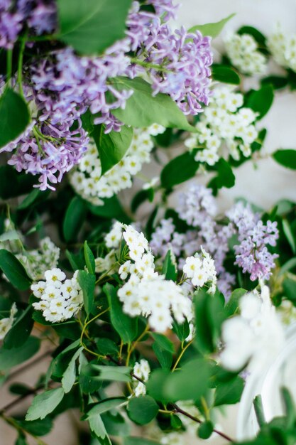 花の花の結婚式の休日とフラワー ガーデン スタイルのコンセプト