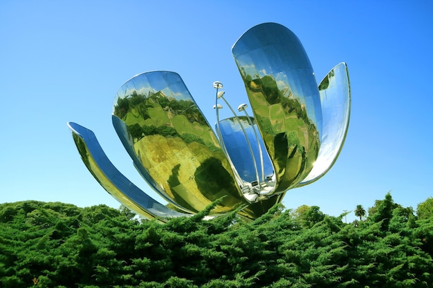 Floralis Generica bloemsculptuur gemaakt van staal en aluminium in Buenos Aires, Argentinië