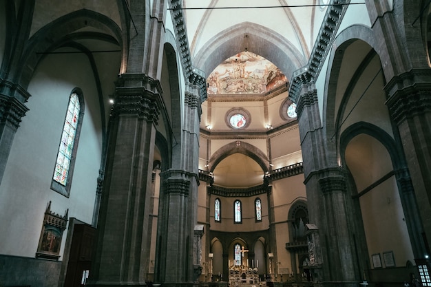 Florence, Italië - 24 juni, 2018: Panoramisch uitzicht op het interieur van de Cattedrale di Santa Maria del Fiore (kathedraal van de Heilige Maria van de bloem) is de kathedraal van Florence