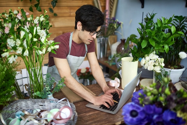 Florist at work