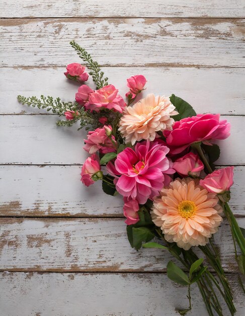 写真 バレンタインデーマザーデー女性デーに花を飾る 白い木の上のピンクの花