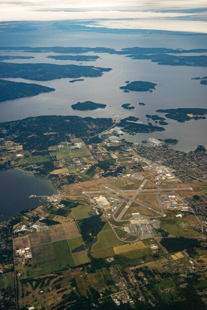 Photo flying over victoria bc canada