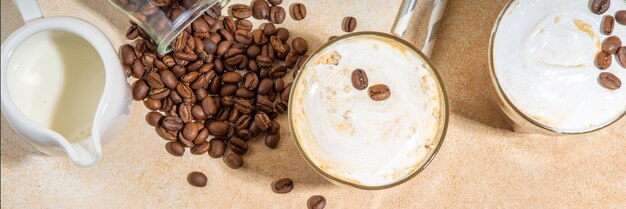 Photo foamy frappe coffee drink