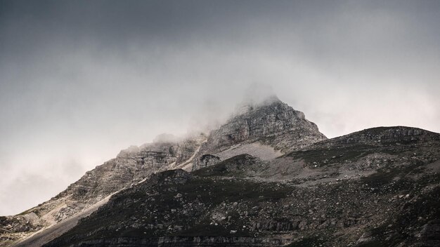 Photo foggy mountain