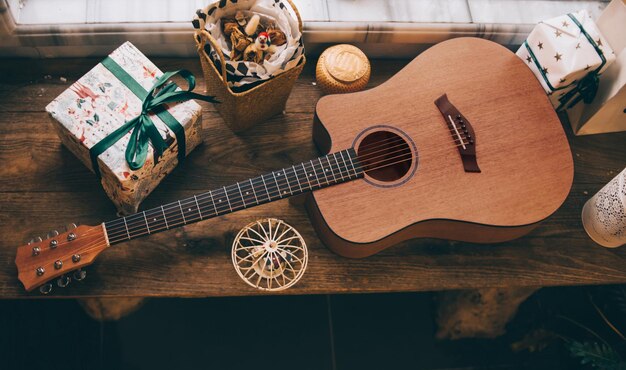 Folk Original Soundwood Guitar in the Sunshine 41 Inch