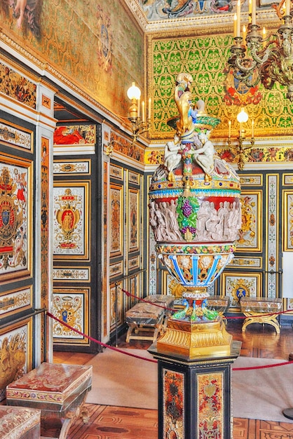 FONTAINEBLEAU FRANKRIJK 09 JULI 2016 Fontainebleau Palace interieurs Het kasteel van de wachtkamer was een van de belangrijkste paleizen van Franse koningen