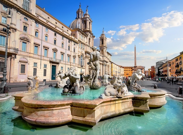 Fontana del Moro op Piazza Navona in Rome, Italië