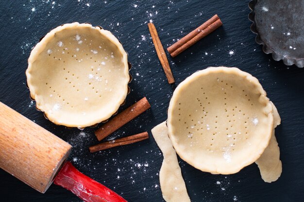 食品コンセプト自家製有機卵ポルトガルカスタードタルトPASTEIS DE NATA