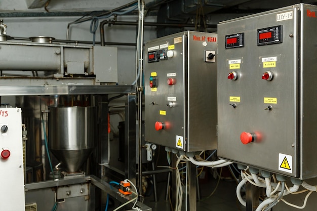 Фото Производственная линия пищевой фабрики машина для выпечки зефира и зефира или кремовых роз
