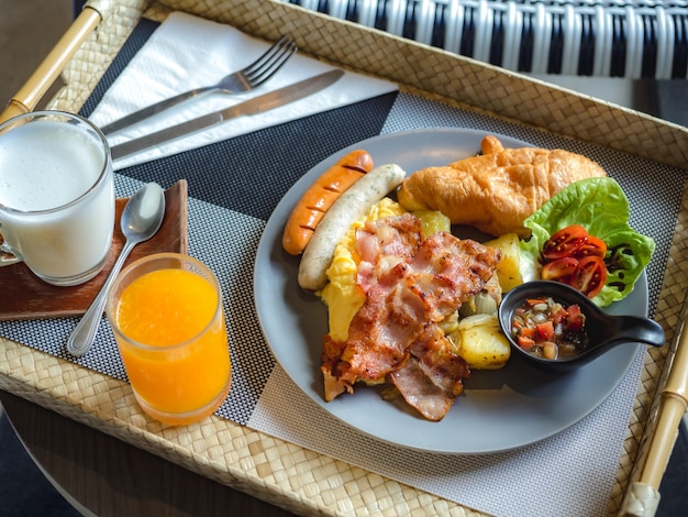 Foto cibo e concetto di stile di vita sano mangiare