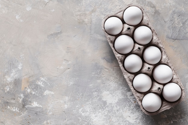 Фото Опалубка с яйцами и копией пространства
