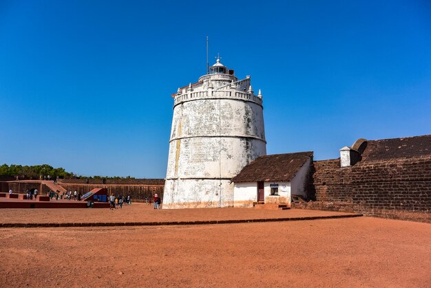 Fort Aguada North Goa는 17세기 인도의 포르투갈 요새입니다.