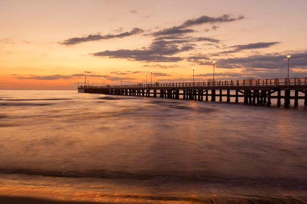 Forte dei marmi pier uitzicht op zonsondergang