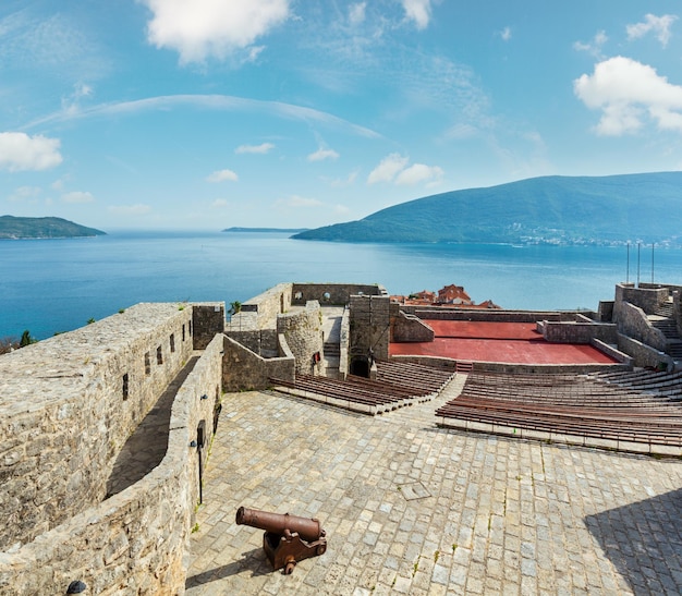 Foto castello di forte mare herceg novi montenegro