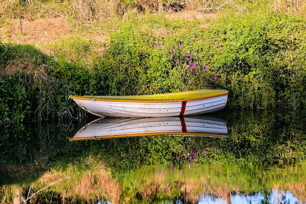 Foto Foto van de prachtige wilde rivier de Brenta in Noord-Italië