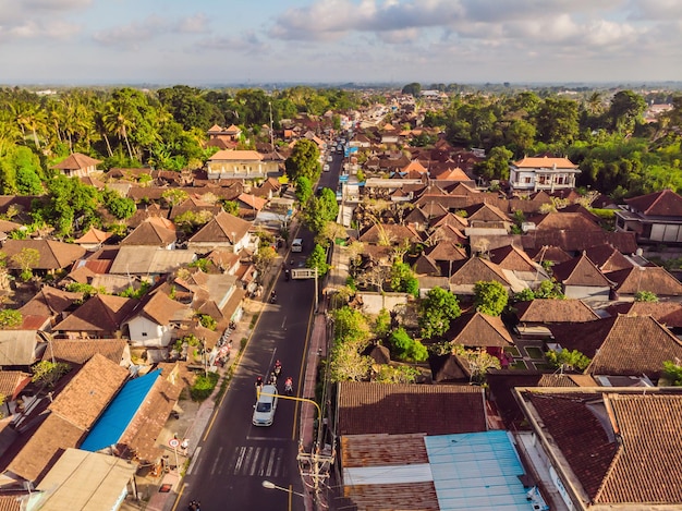 Foto van drone, Ubud. Luchtlandschappen in Ubud, Bali, Indonesië