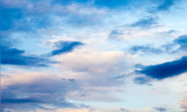 Foto foto witte wolk op blauwe lucht