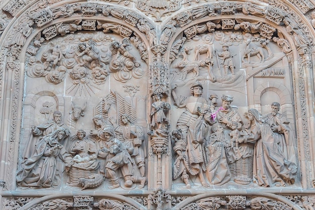 Fotodetail van een deel van de kathedraal van Salamanca in Spanje