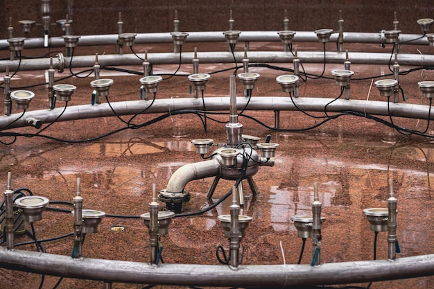 水のない噴水。水の機能の構築。水力工学の建設。水パイプ。