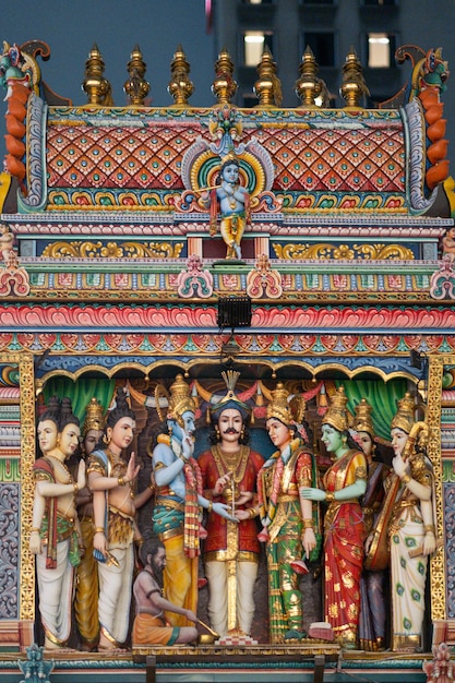 Fragment van decoraties van de hindoe Sri Veeramakaliamman tempel Singapore