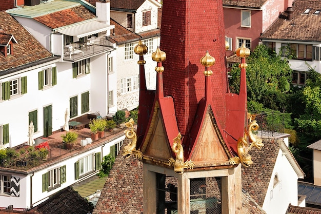 Foto frammento della chiesa dell'acqua a zurigo, svizzera