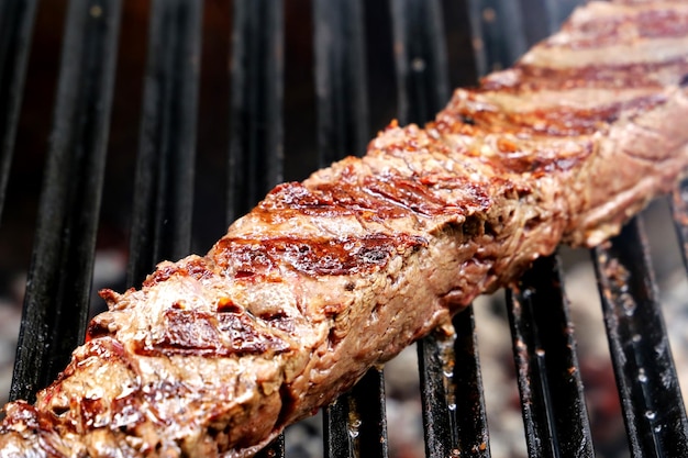 Fraldinha Gegrilde BBQ Braziliaanse Steak Vlees in Barbecue