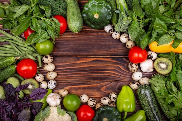 Фото Рама ассорти из свежих овощей натюрморт спелых овощей