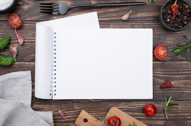 Foto frame van gezonde ingrediënten voor het koken op tafel