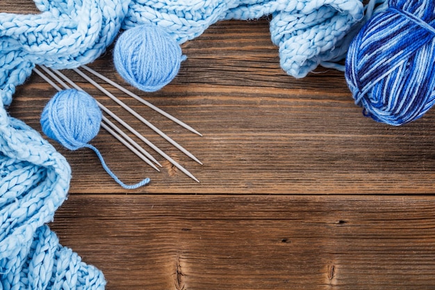 Frame of yarn balls