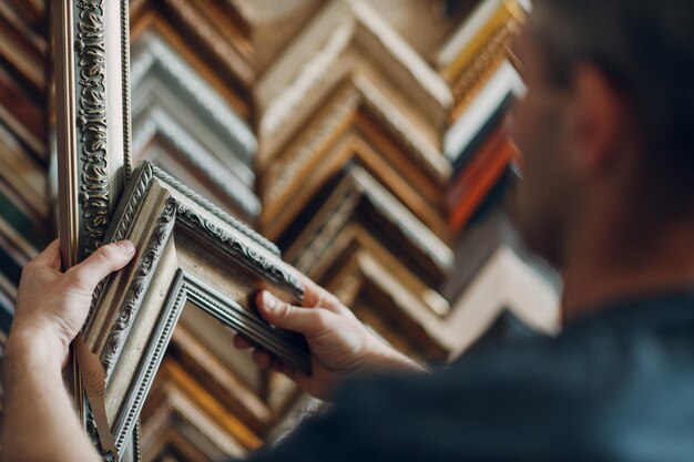 Framing Workshop. Making baguette handmade picture frame at studio Stock  Photo by atercorv