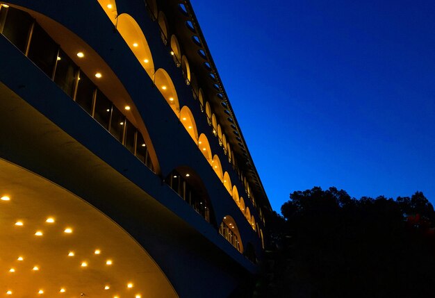 Frank lloyd wrights marin county ca civic center