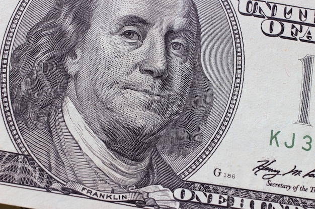 Franklin 100 Dollar closeup