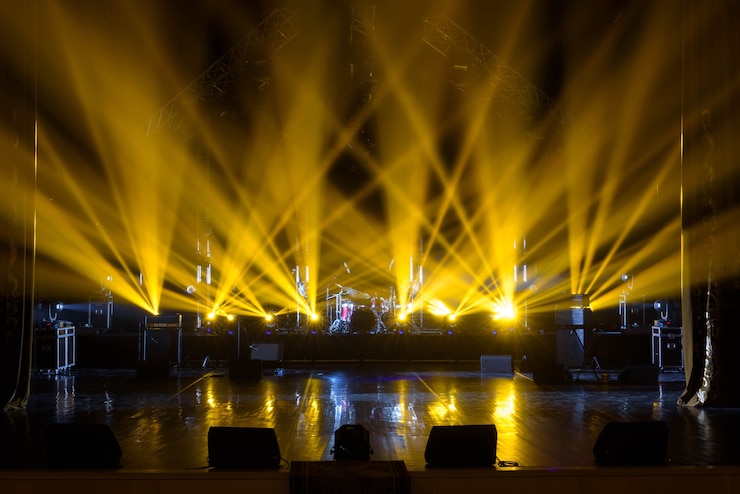 Photo free stage with lights