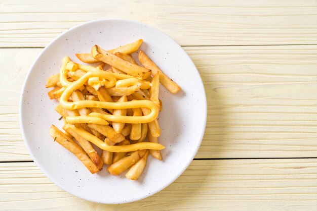 french fries with cheese