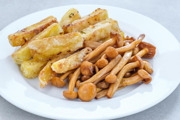 French fries with mushrooms